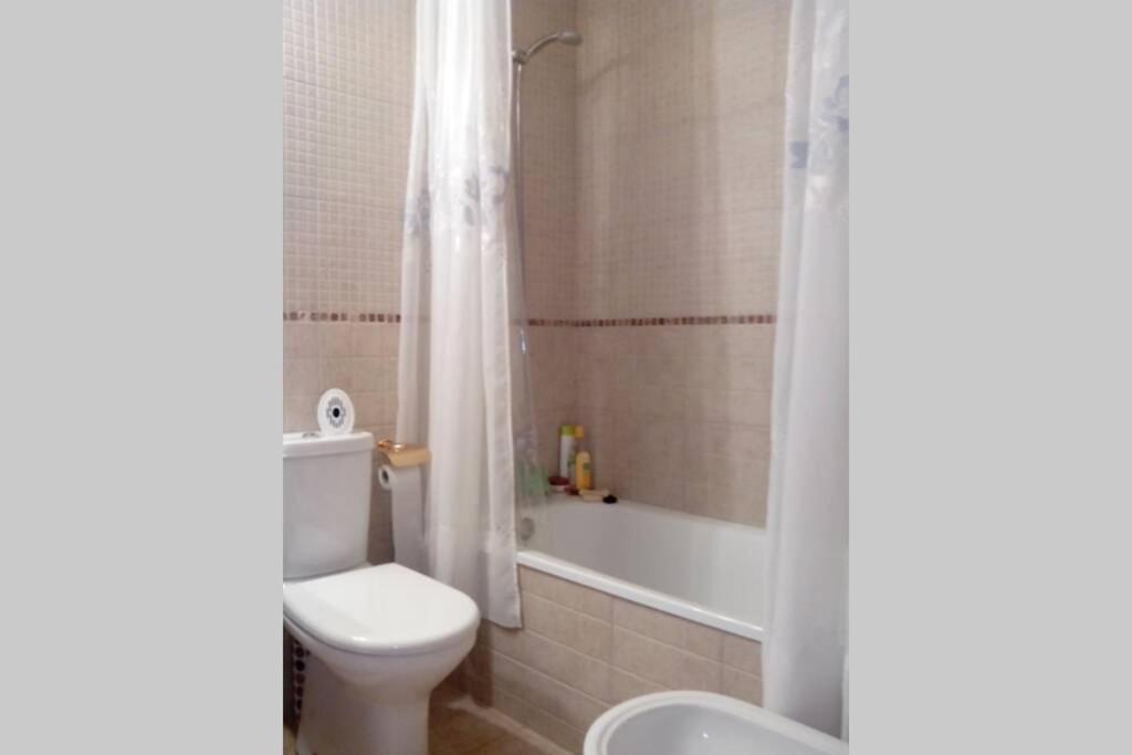 Bonito Apartamento De 3 Hab. Con Jardin 로지즈 외부 사진